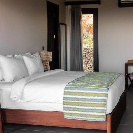 Menjaga Bay Hotell Labuan Bajo Eksteriør bilde